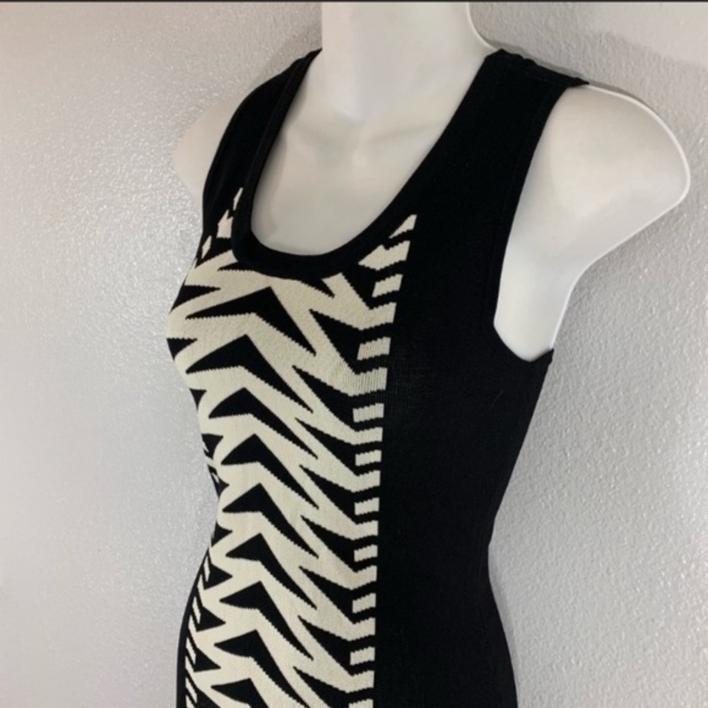 Bar III black off white knit bodycon dress R13 - Picture 4 of 6